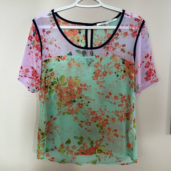 Creative concepts floral blouse - Picture 1 of 3